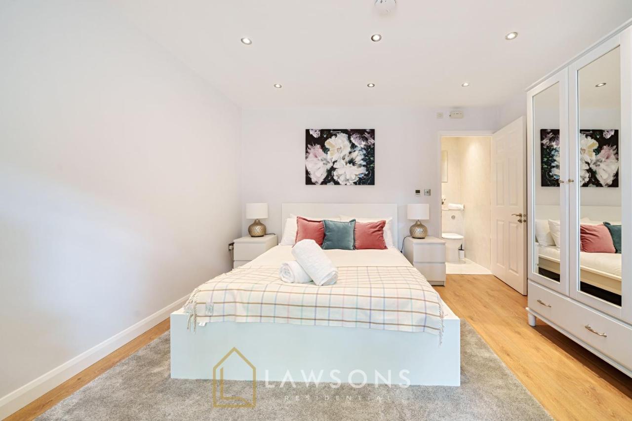 Stylish Living By Lawsons - 3 En Suites Windsor Extérieur photo