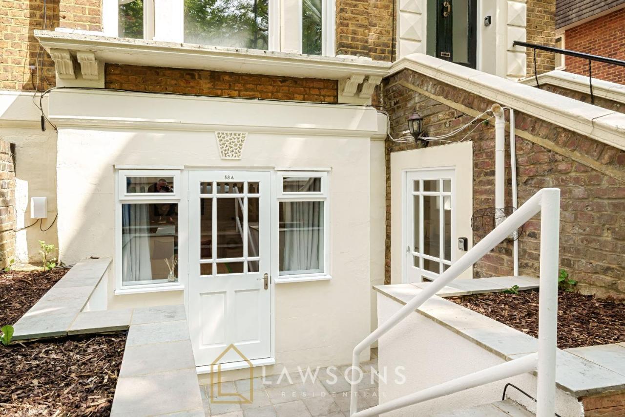 Stylish Living By Lawsons - 3 En Suites Windsor Extérieur photo