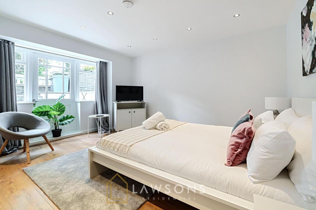 Stylish Living By Lawsons - 3 En Suites Windsor Extérieur photo