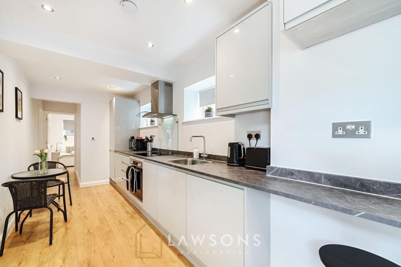 Stylish Living By Lawsons - 3 En Suites Windsor Extérieur photo